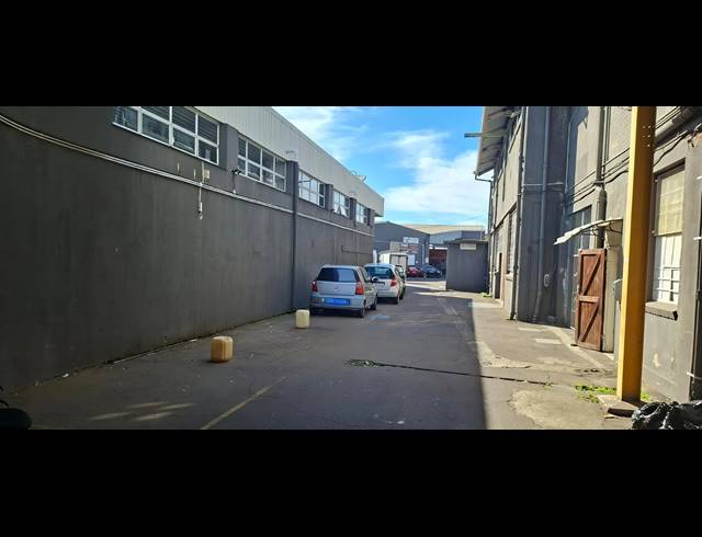 650M² WAREHOUSE TO LET IN MORNINGSIDE